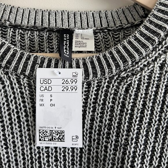 NWT|  H&M Divided Crewneck Pullover Sweater | Size Small - Picture 6 of 6